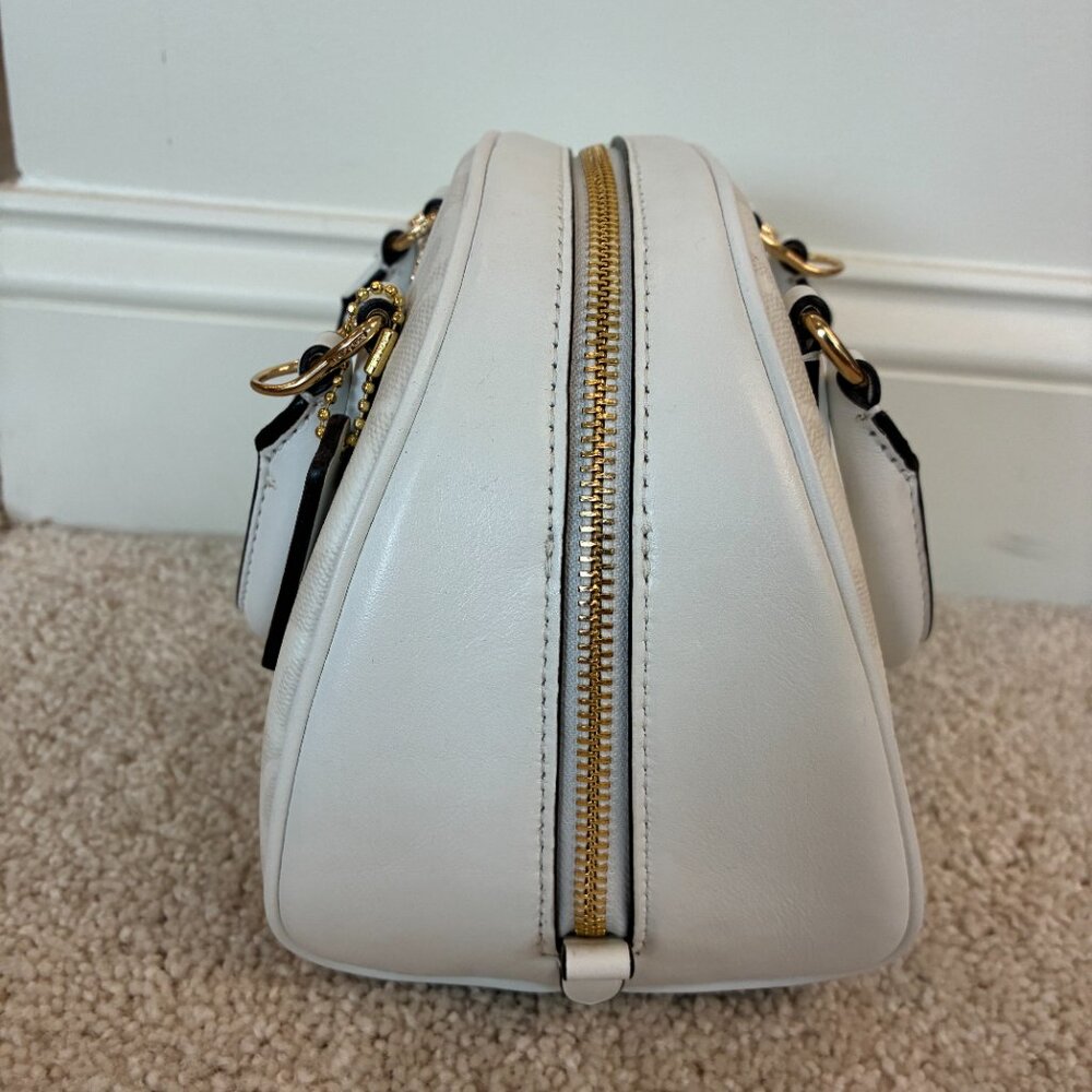 NWOT Coach Sydney Satchel In Signature Canvas CA591 - Picture 11 of 15